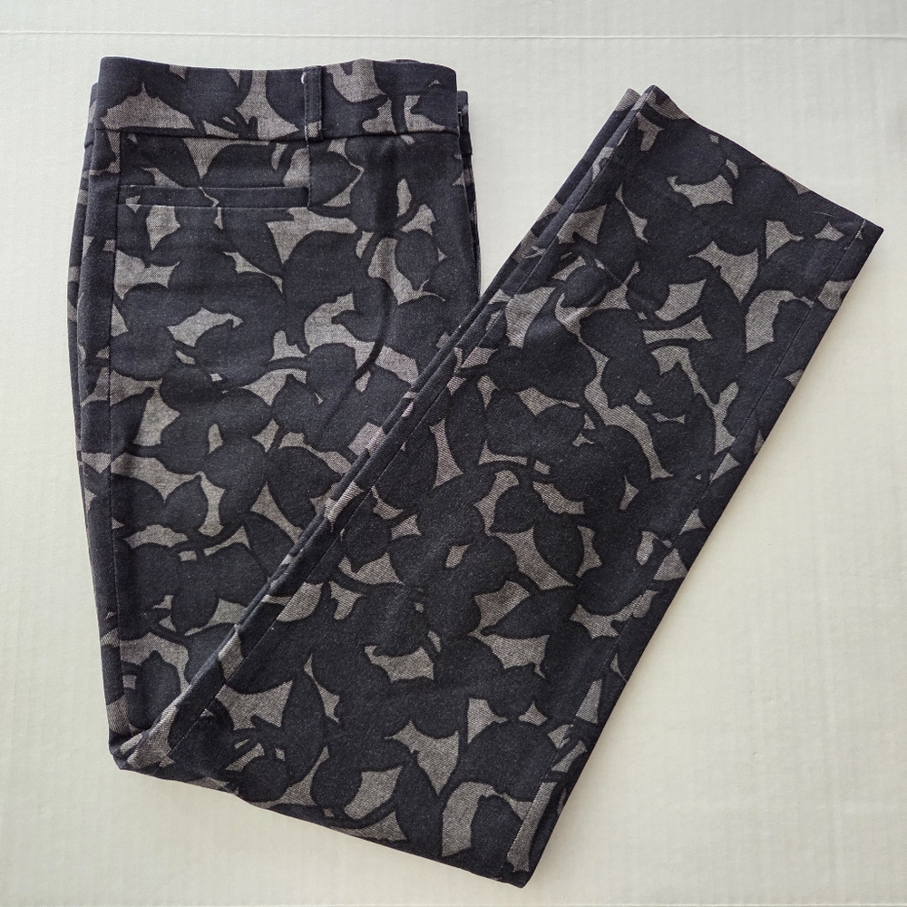 Banana Republic Sloan Pants Straight Size 6 Black Grey Floral Print Mid-Rise EUC